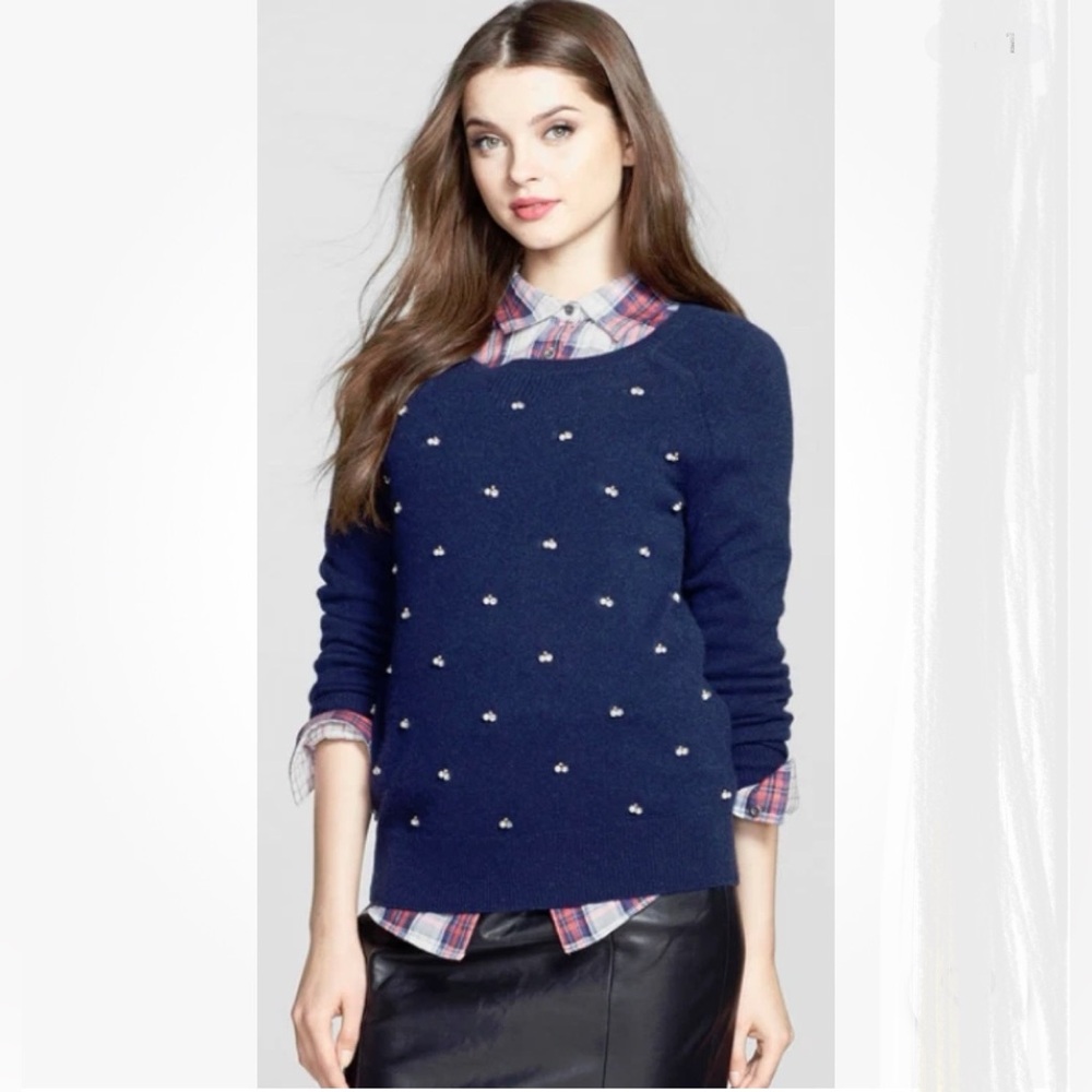 Halogen cashmere diamond/pearl embellished sweater by blue size small